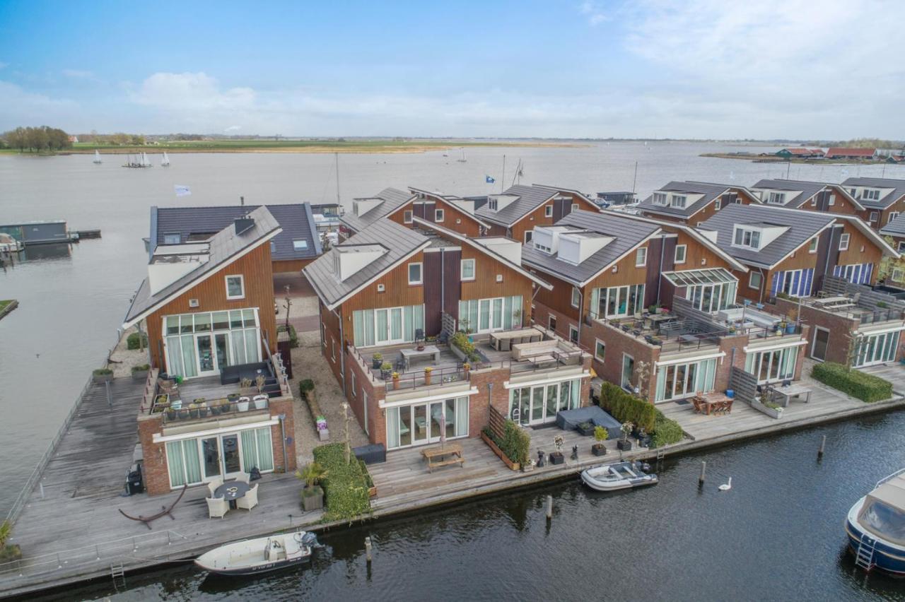 Meerzicht 70 - Vakantiehuis Aan Het Water! Villa Uitgeest Luaran gambar