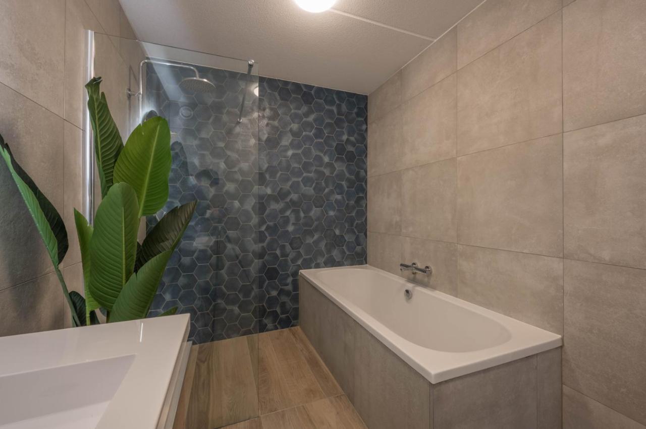 Meerzicht 70 - Vakantiehuis Aan Het Water! Villa Uitgeest Luaran gambar